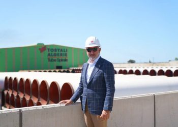 تركيا: رجل أعمال يبيع خط أنابيب حديدية نظير 34 مليون ليرة إلى شركة حكومية يشارك في إدارتها