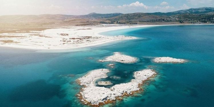 تركيا.. انحسار المياه في بحيرة سالدا