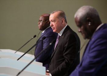 تركيا تعزز علاقاتها مع أفريقيا في ظل توتر علاقاتها مع الغرب