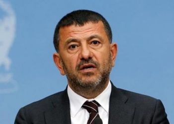 برلماني تركي معارض: لم ولن ننسَ تحقيقات الفساد والرشوة