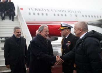 وزير الدفاع التركي يلتقي نظيره السوري في موسكو