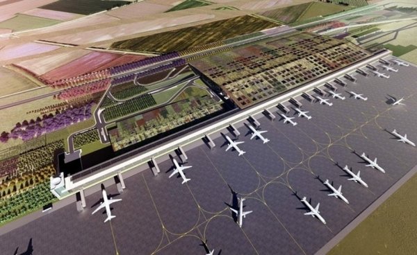 تركيا تشيد حظائر للطائرات بدون طيار في مطار تشوكوروفا