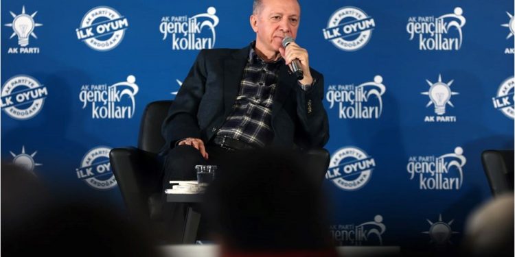 أردوغان يعلن حل البرلمان قبل الانتخابات