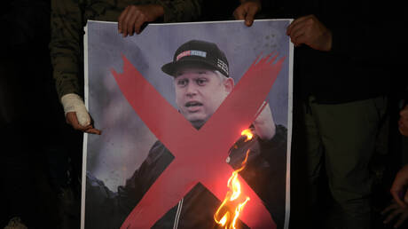 الدنماركي ينذر أردوغان بشأن حرقِ نسخة من القرآن