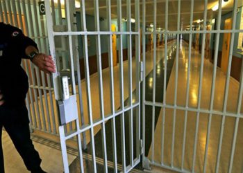 مطربة كردية تروي معاناتها والمعتقلات من حركة الخدمة بسجون أردوغان