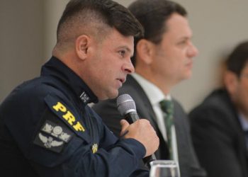 البرازيل تصدر مذكرة توقيف بحق قائد شرطة العاصمة