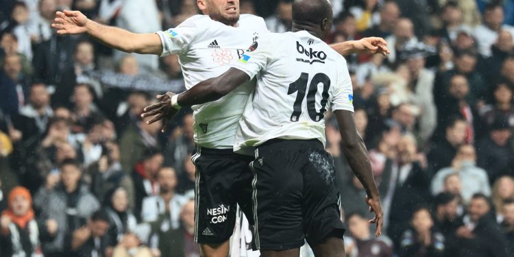 بشكتاش يسحق ألانيا سبور بـ3 أهداف نظيفة