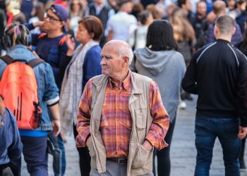 تقرير: سكان إسطنبول يخشون “الأزمات الاقتصادية”