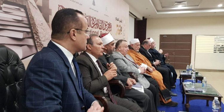 احتفاء كبير بكتاب “إمام المحدثين” في معرض القاهرة الدولي للكتاب