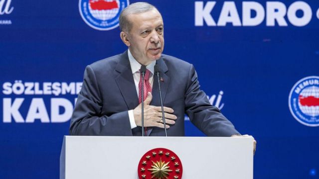 أردوغان يعلن زيادة 25٪ برواتب الموظفين والمعاشات