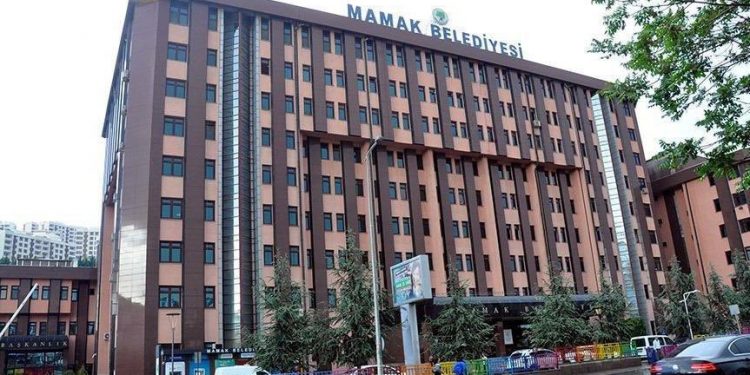 تركيا.. بلدية تنفق 3 ملايين ليرة على قناة تلفزيونية