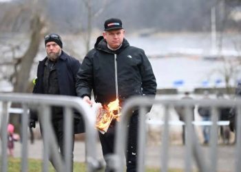 قرار للشرطة السويدية بحظر حرق القرآن الكريم  