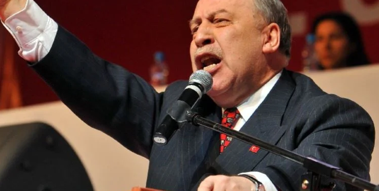 تركيا.. الشعب الجمهوري يفصل عضوًا هدد ميرال أكشنار