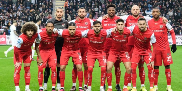 7 أندية تنسحب من الدوري التركي