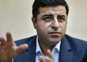 دميرتاش: تأجيل الانتخابات يتعارض مع الدستور