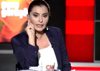 صحفية تركية تثير الجدل بحديثها عن اتفاق الحزب الحاكم مع هيئة للانتخابات