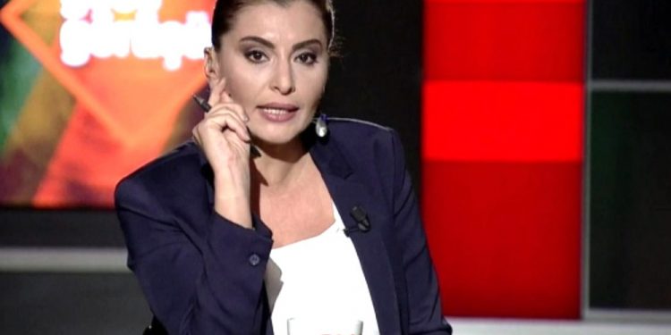 صحفية تركية تثير الجدل بحديثها عن اتفاق الحزب الحاكم مع هيئة للانتخابات