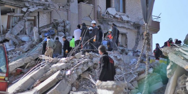 تركيا.. كيف يرى الطلاب قرار التعليم عن بعد عقب الزلزال؟