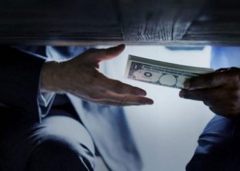 تركيا تتراجع إلى أدنى المستويات في مؤشر الفساد