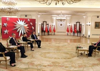 أردوغان يدافع عن حليفه الكردي حزب “هدى بار”