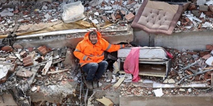 65% من الأتراك لا يثقون في تعامل الحكومة مع ضرائب الزلازل