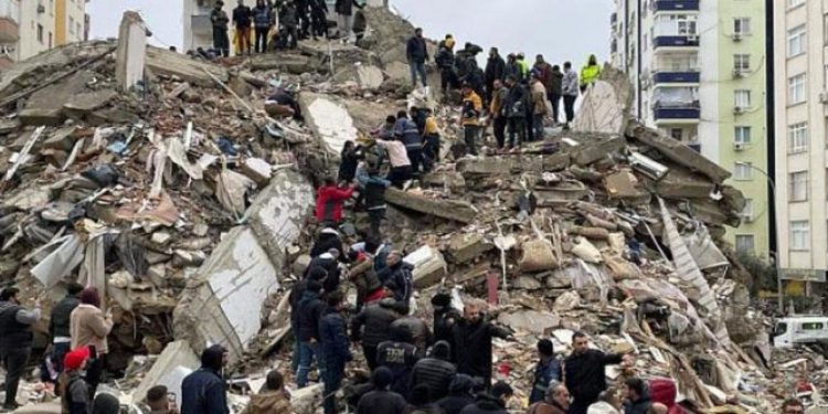 ما هي حصيلة ضحايا الزلزال؟!