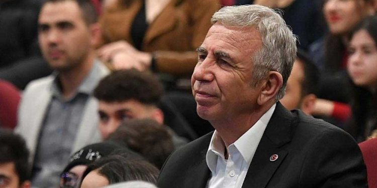 عمدة أنقرة يرفض دعوة ميرال أكشنار