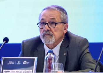 جيولوجي تركي: لا تصوتوا لمن ليس لديهم برنامج لمواجهة الزلازل