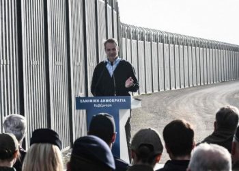 اليونان تطلب تمويلًا أوروبيًا للجدار العازل مع تركيا