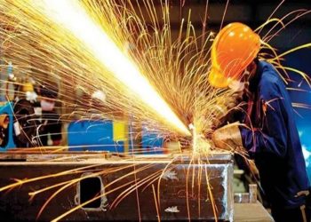 تركيا تشهد أكبر انخفاض في الإنتاج الصناعي