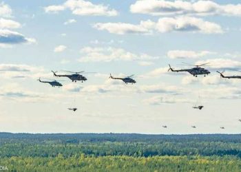 تحطم مروحية روسية قرب أوكرانيا (فيديو)