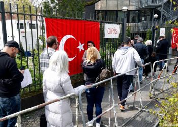 انطلاق تصويت الناخبين الأتراك بالخارج في الجولة الثانية