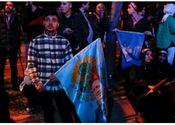 مراسل نيويورك تايمز الأجواء متوترة في حزب العدالة والتنمية