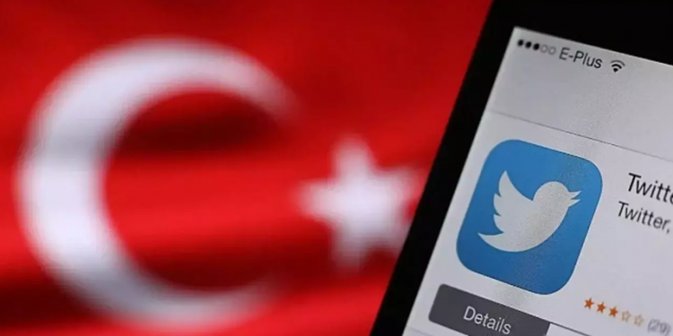 تويتر ينشر نص طلب تركيا بشأن حجب حسابات صحفيين ومعارضين
