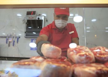 41 من كل 100 تركي يشتاق إلى اللحوم والدجاج!