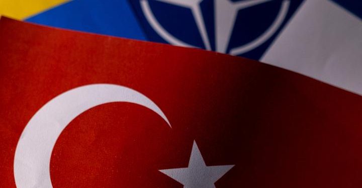 هل قدّمت تركيا للسويد قائمة بالأشخاص المطلوبين؟
