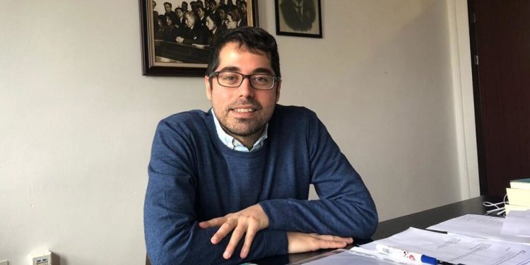 تركيا.. اعتقال أكاديمي في المطار