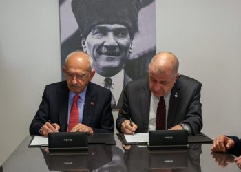 ما هي بنود الاتفاق بين كيليجدار أوغلو وزعيم حزب النصر؟