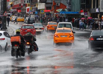 تحذيرات من عواصف رعدية في أنقرة