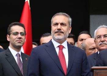 وزير خارجية تركيا يطلب من السويد خطوات ملموسة لعضوية الناتو