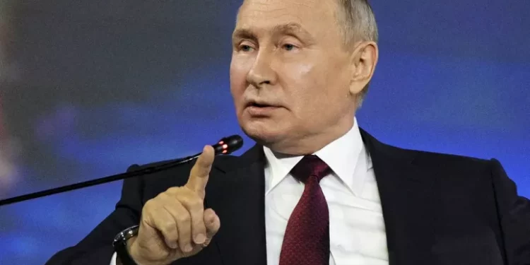 بوتين يعلن إرسال شحنة أسلحة نووية إلى بيلاروسيا