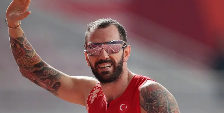 العداء التركي رميل جوليف يفوز بالمركز الثالث في بطولة النمسا