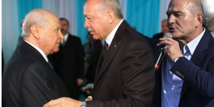 مصير وزير داخلية تركيا محل جدل