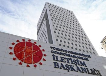 صحفي: دائرة الاتصال بالرئاسة تنفق ميزانيتها على الانتخابات التركية