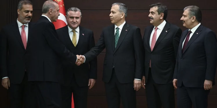 بالأسماء… مجلس وزراء حكومة أردوغان