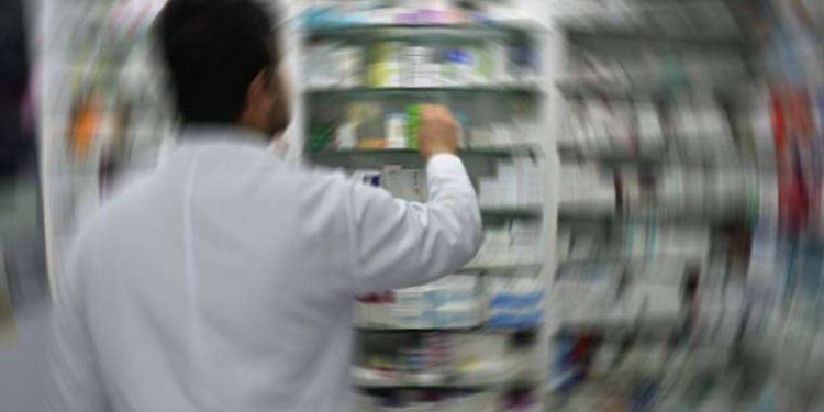 أزمة نقص الأدوية في تركيا تتفاقم بسبب تراجع الليرة