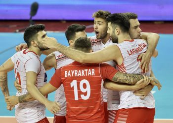 منتخب تركيا للكرة الطائرة للرجال يواجه نظيره القطري في نهائي كأس التحدي