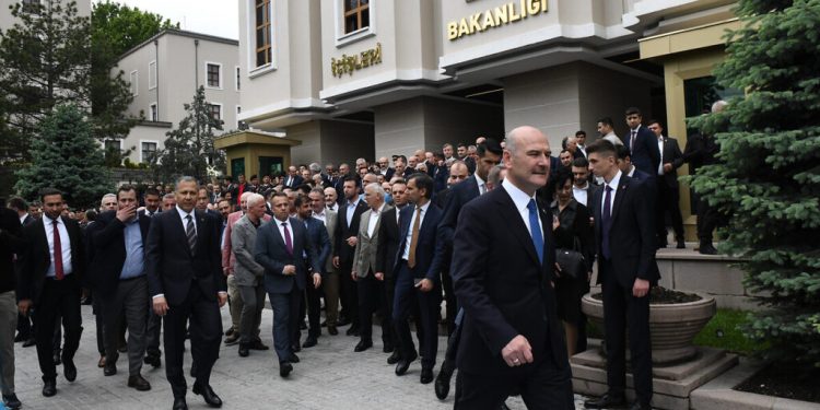 هل طلب أردوغان تقريرا استخباراتيا عن سليمان صويلو؟