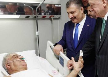 أزمة قلبية تصيب رئيس وزراء تركيا السابق علي يلدريم