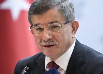 داود أوغلو: الحكومة تقتل المواطنين عمدًا